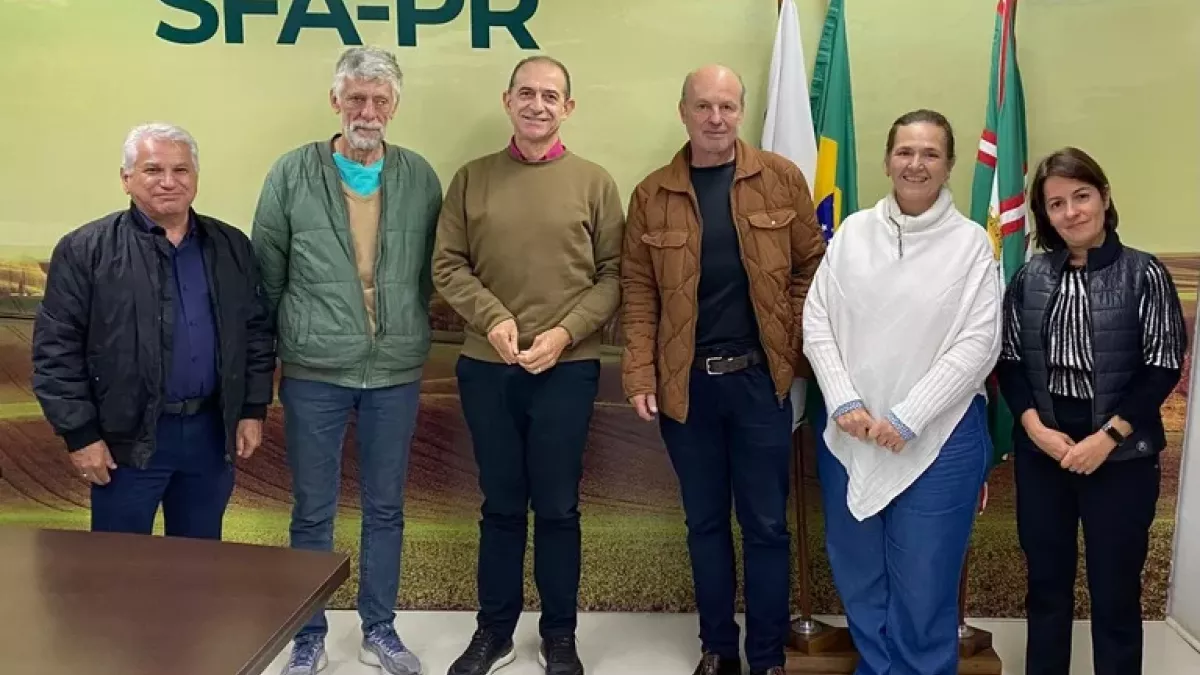 Reunião debate fortalecimento da cadeia leiteira no Paraná