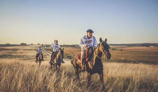 Cavalo Crioulo marca presença na abertura do Campeonato Gaúcho de Enduro Equestre