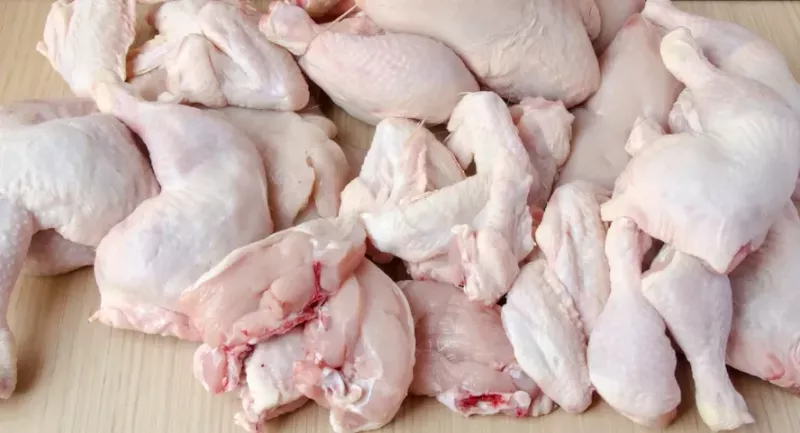 Competitividade da carne de frango perde força frente à suína e bovina